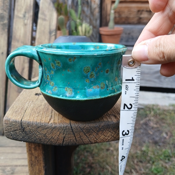 Set Of 2 Studio Pottery Mugs - Picture 7 of 8